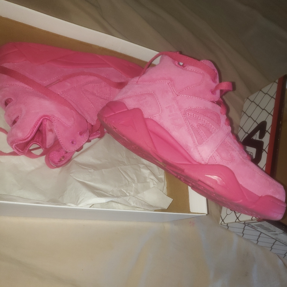 Filas - Picture 3 of 3